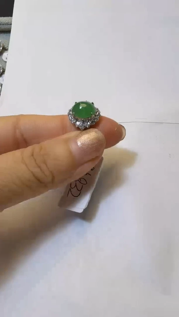 银S925镶嵌戒指翡翠925银镶缅甸A货翡翠戒指