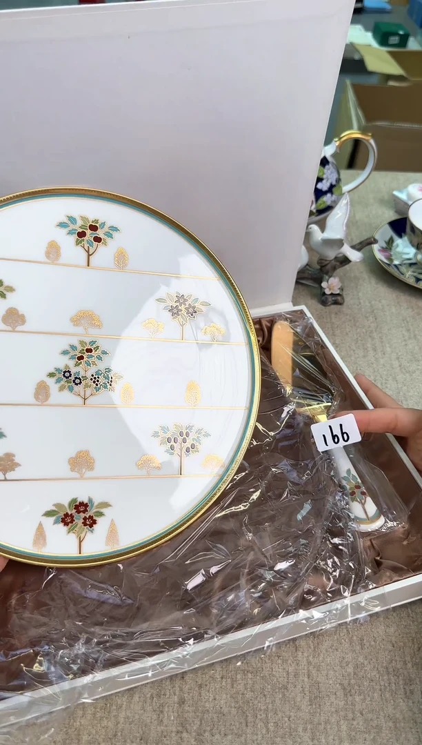 瓷片泡泡家的瓷器真好看
