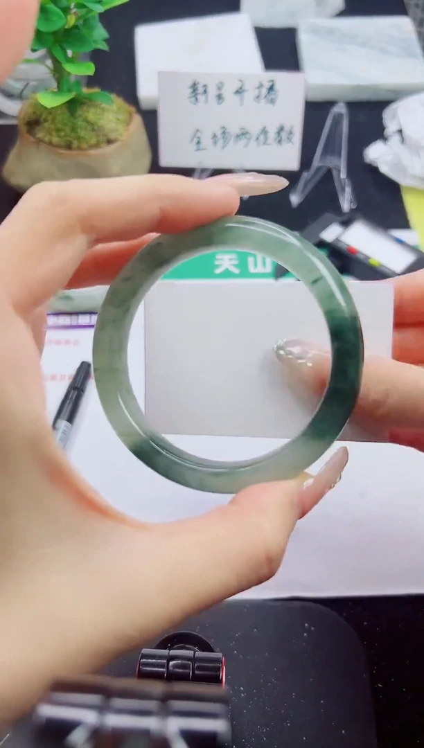 未镶嵌手镯石英质玉5-56/57