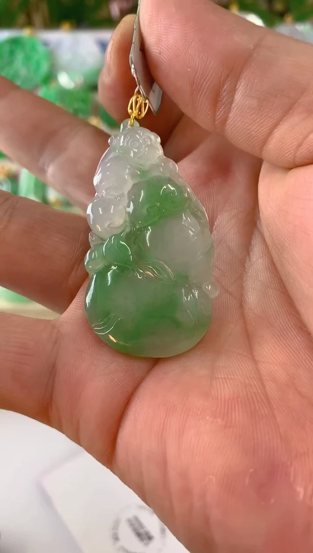 【闪购商品】翡翠吊坠(不含链)18K金镶嵌挂件