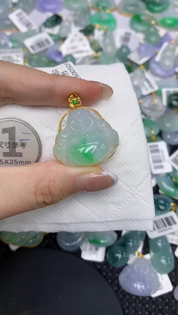 颈饰18K金镶嵌翡翠11111111