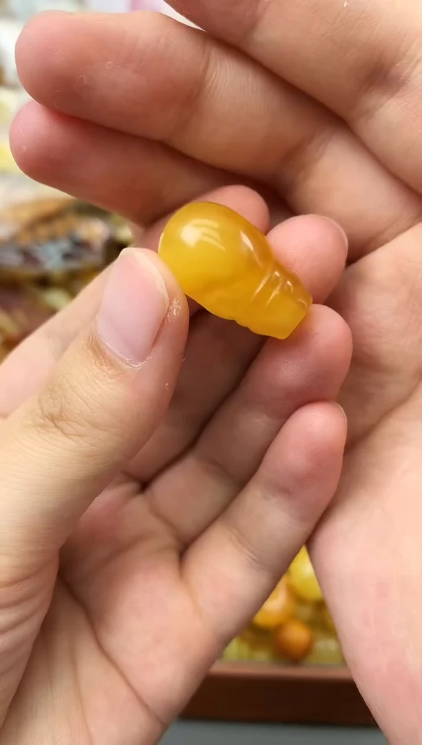 未镶嵌琥珀珠宝奇石34