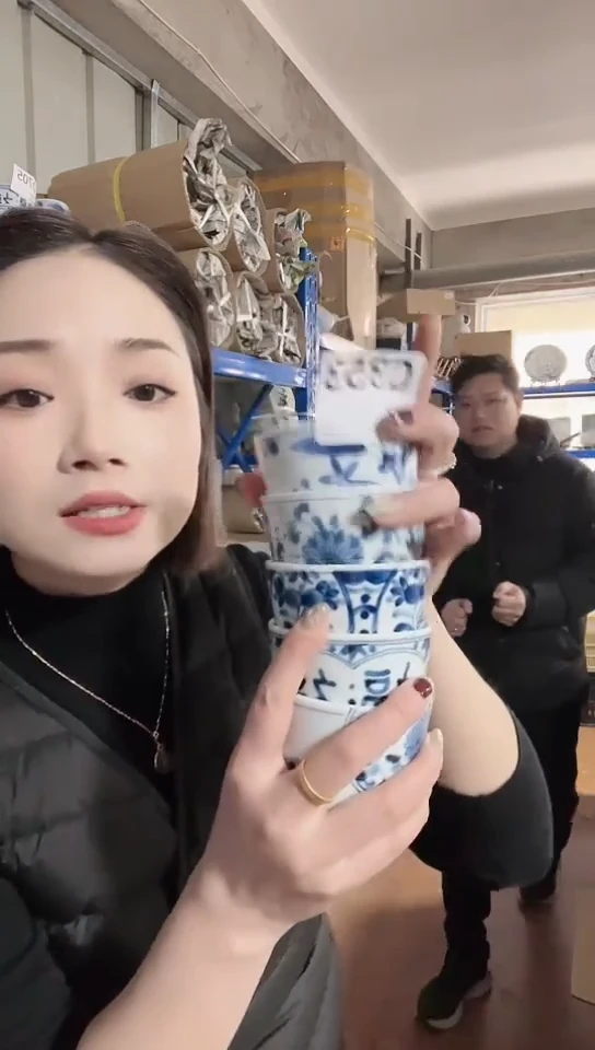 【闪购商品】瓷片日本进口瓷器五只杯不同花色D704