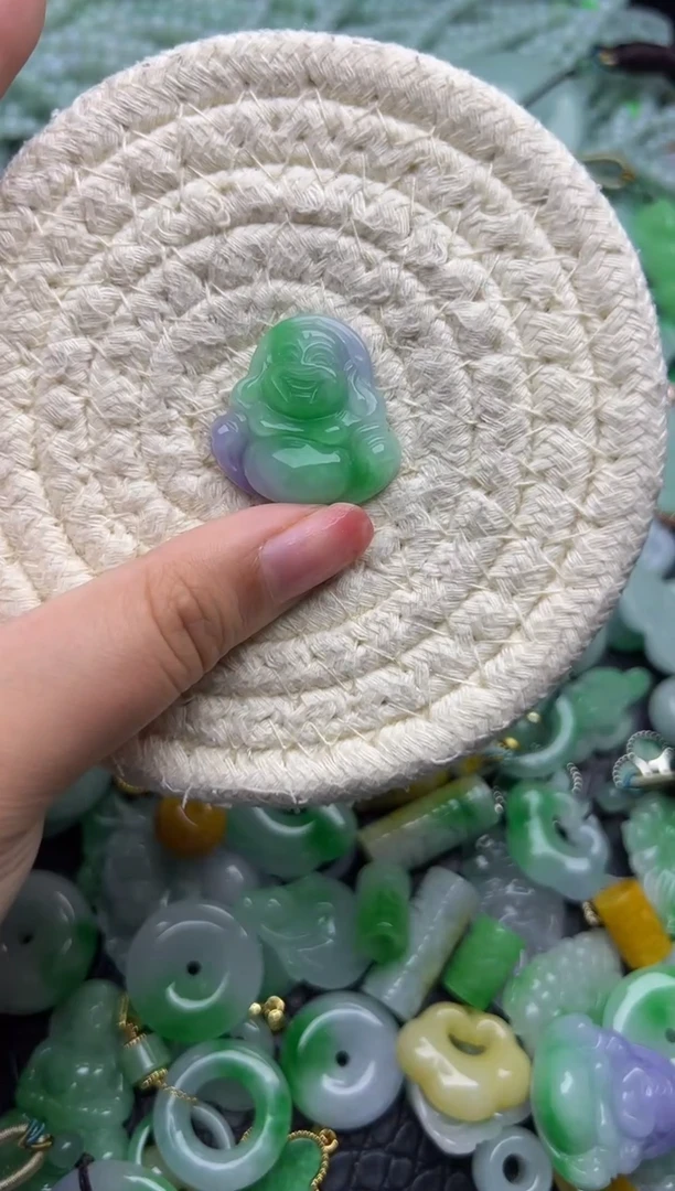 翡翠未镶嵌颈饰天然缅甸翡翠吊坠