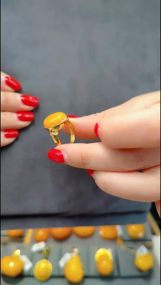 【闪购商品】蜜蜡戒指银S925镀金镶嵌H193蜜蜡戒指