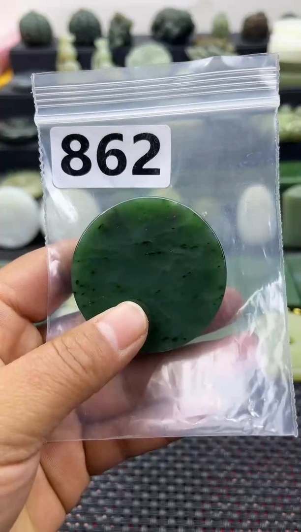 未镶嵌和田玉珠宝半成品镯芯