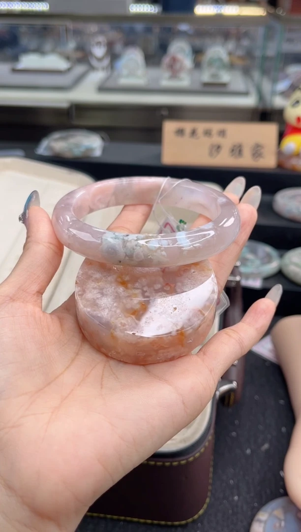 石英质玉手镯未镶嵌65圈口（赠品镯心）S987193