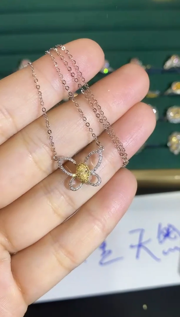 18K金镶嵌项链钻石项链