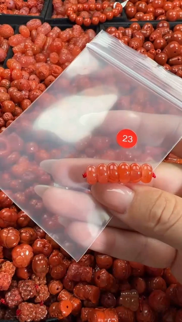 颈饰未镶嵌南红玛瑙11