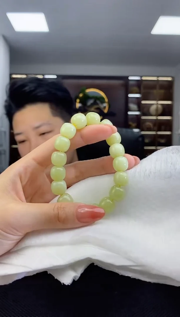 【闪购商品】和田玉手串未镶嵌老型卡12清货4