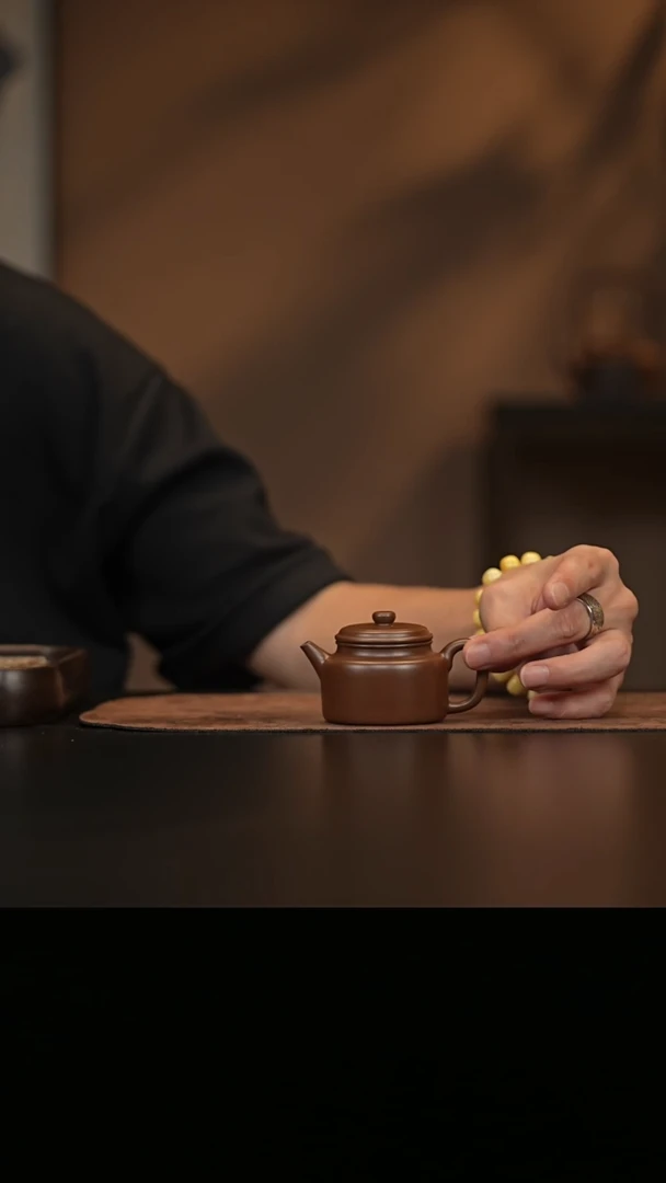 允禾斋  紫砂壶  德钟