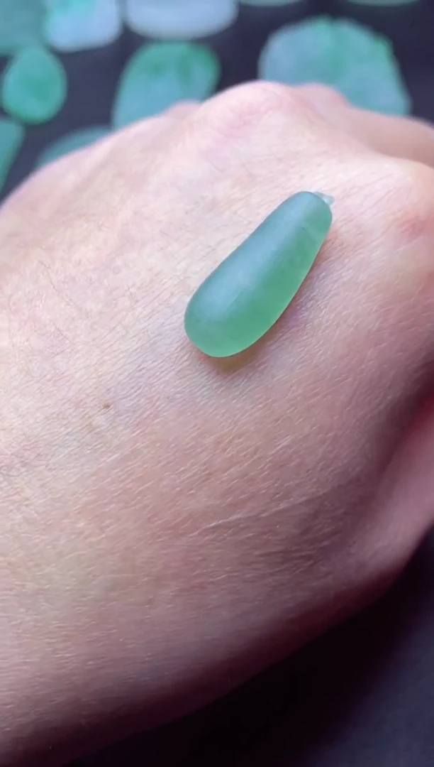 未镶嵌定制翡翠a货翡翠