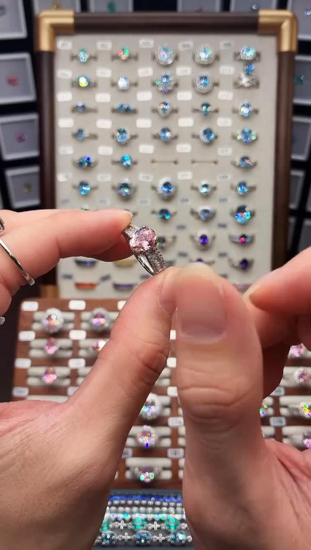 戒指彩色蓝宝石银S925镶嵌111