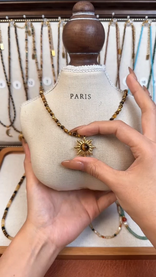 项链钛钢石英质玉虎A