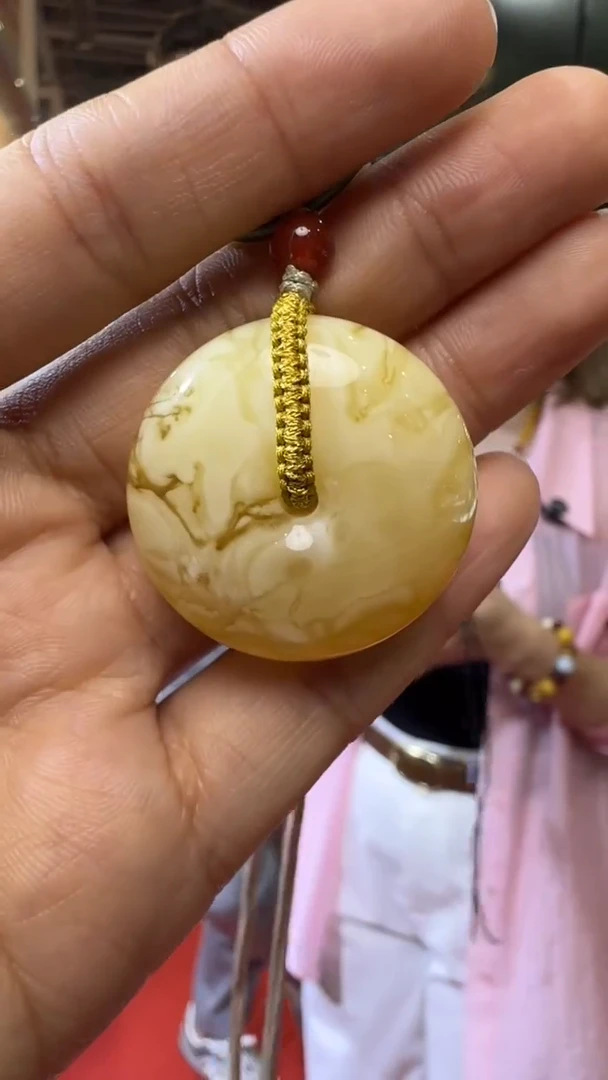 未镶嵌颈饰琥珀杭州珠宝展假一罚十