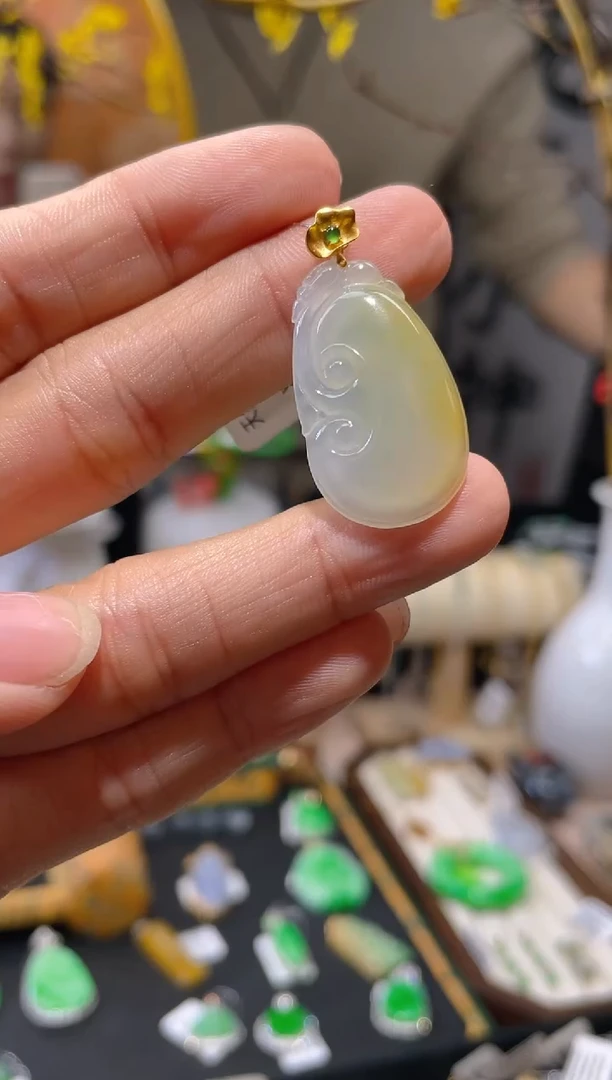 【闪购商品】翡翠颈饰18K金镶嵌假一赔三