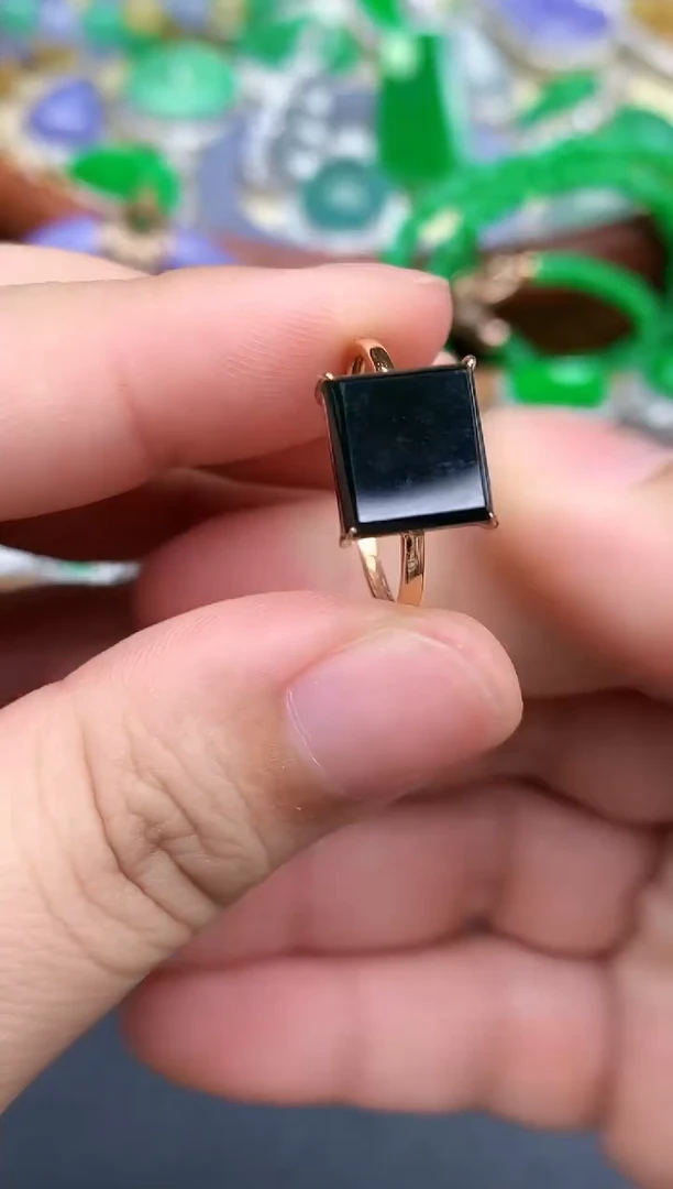 18K金镶嵌戒指翡翠342-春日珠宝