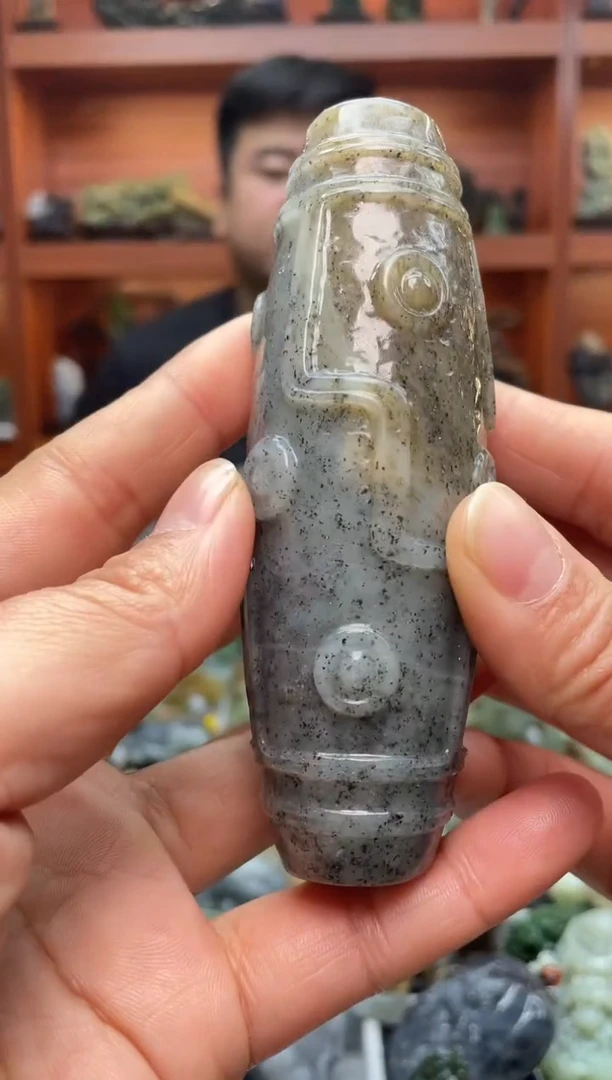 未镶嵌和田玉把件戈*石1