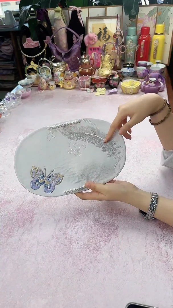 124 椭圆 羽毛茶席