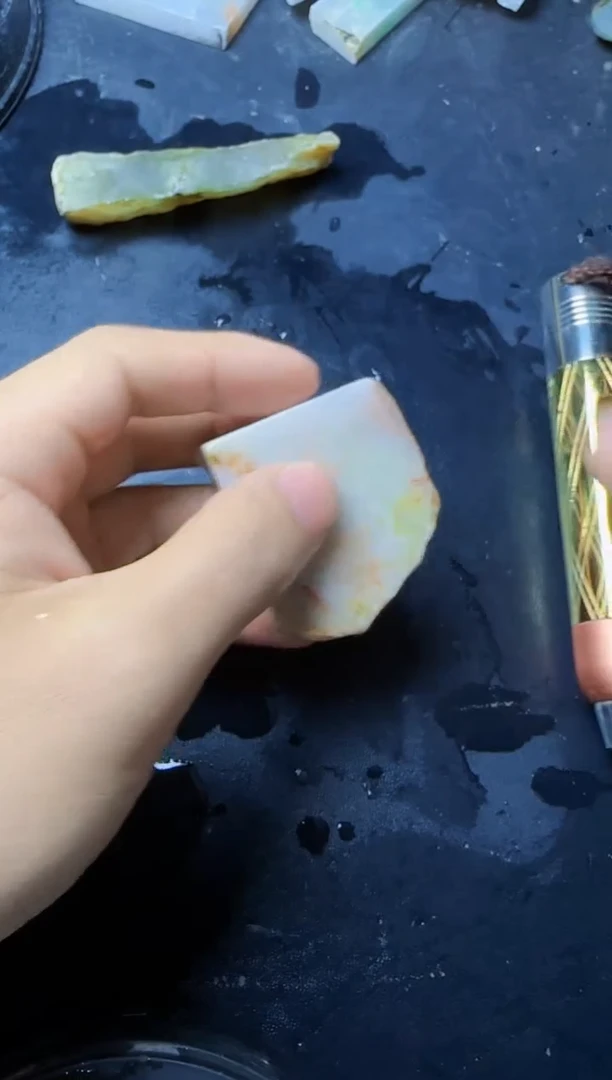 【闪购商品】翡翠挂件未镶嵌086翡翠