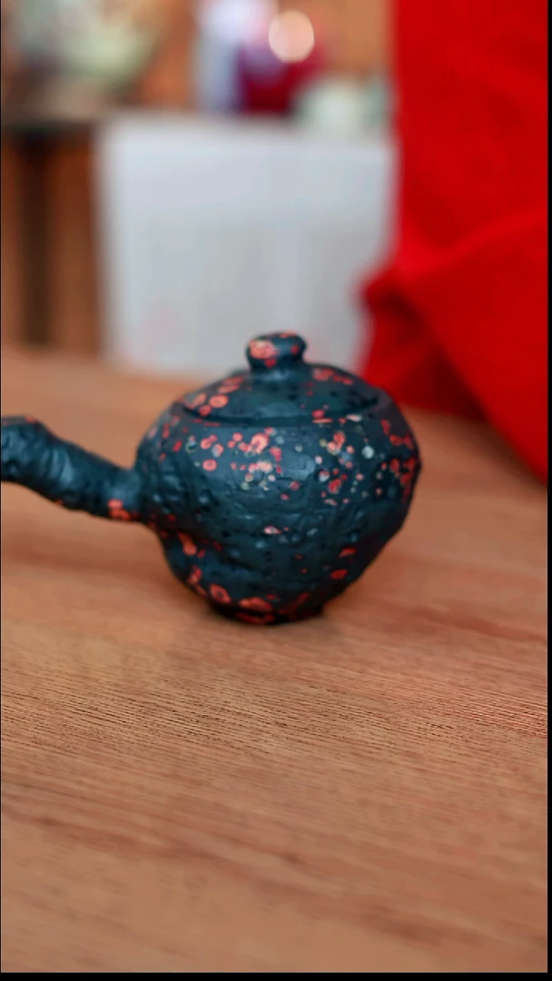 寻武记安山玉侧把壶