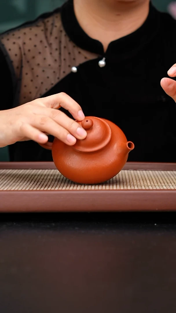 茶壶紫砂全手工纯红降坡容天240