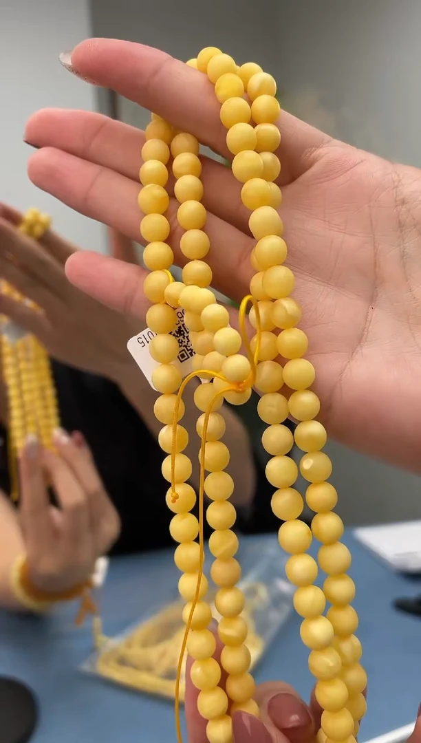 未镶嵌蜜蜡珠宝奇石八****团022，假一罚十多样性发其一