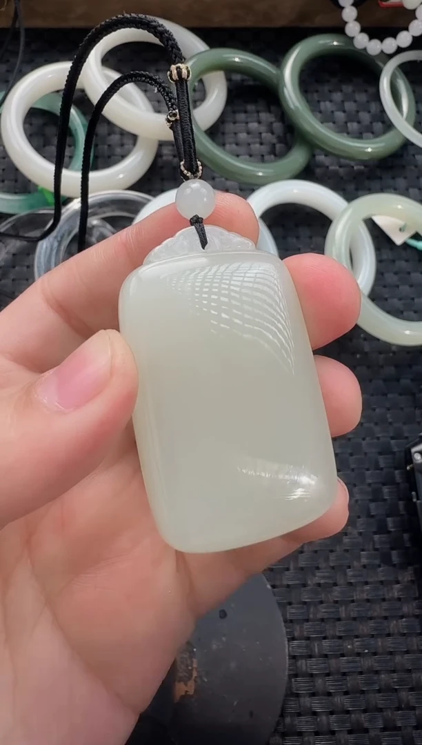 颈饰未镶嵌和田玉无事牌