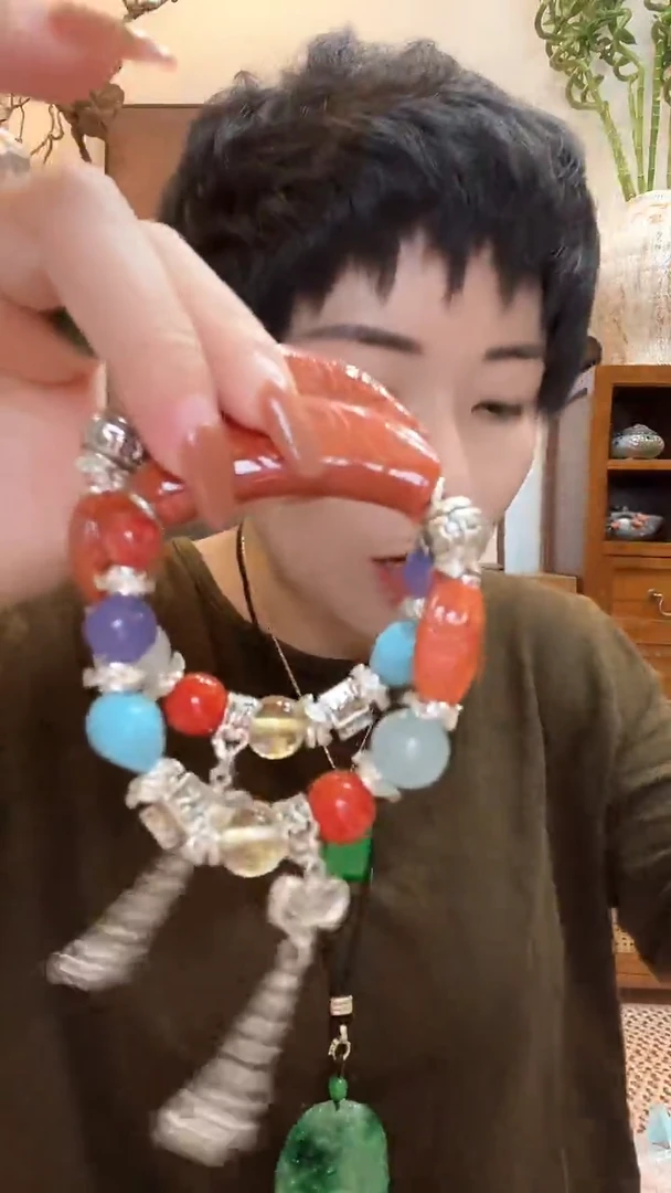 吊坠(赠链)未镶嵌翡翠590