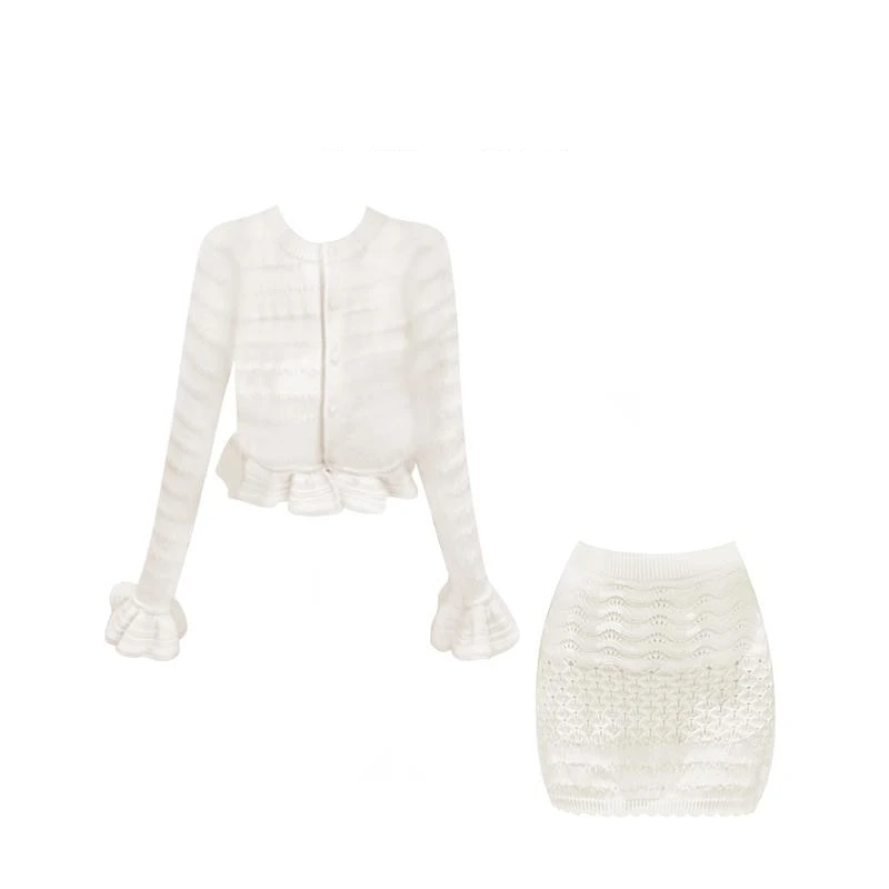 牛乳布偶猫 重工花朵镂空荷叶边针织上衣纯欲风性感包臀短裙套装