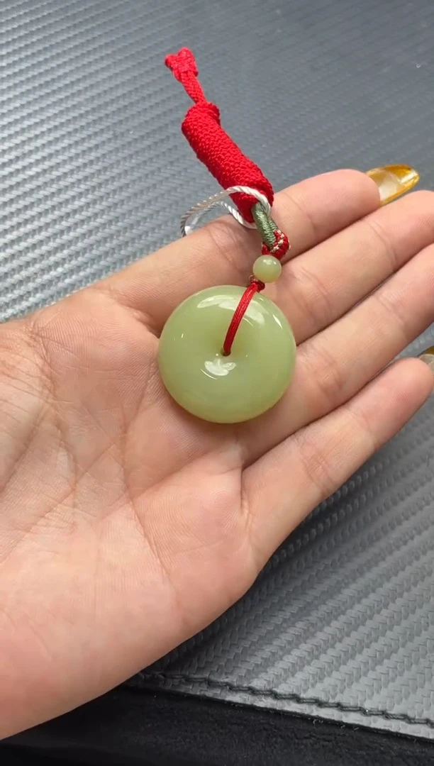 颈饰未镶嵌和田玉（黄玉）若羌黄口平安扣微色差 约20g