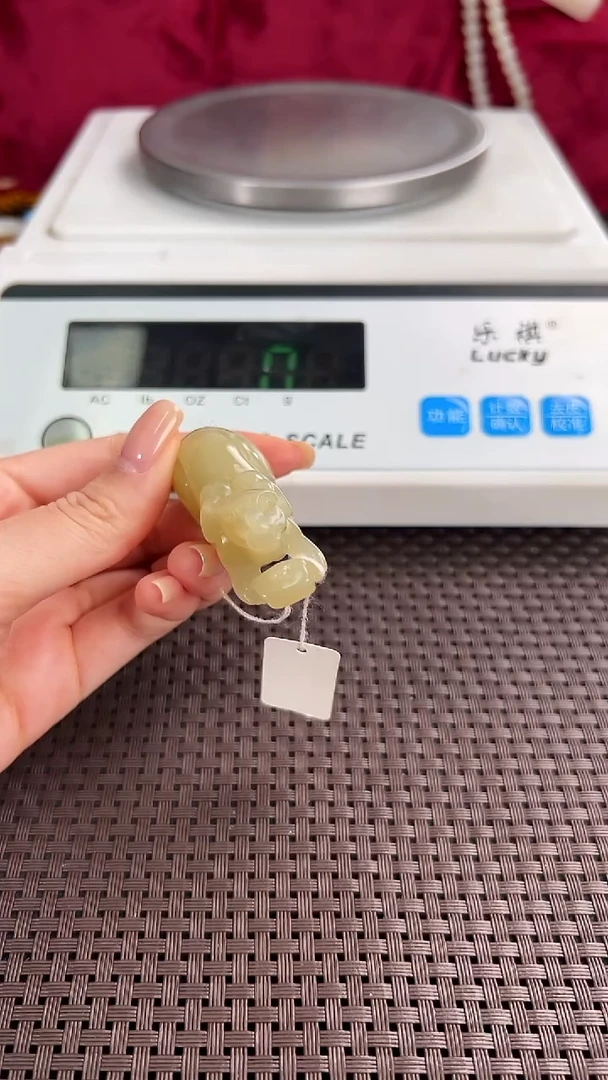 未镶嵌和田玉挂件招财旺财