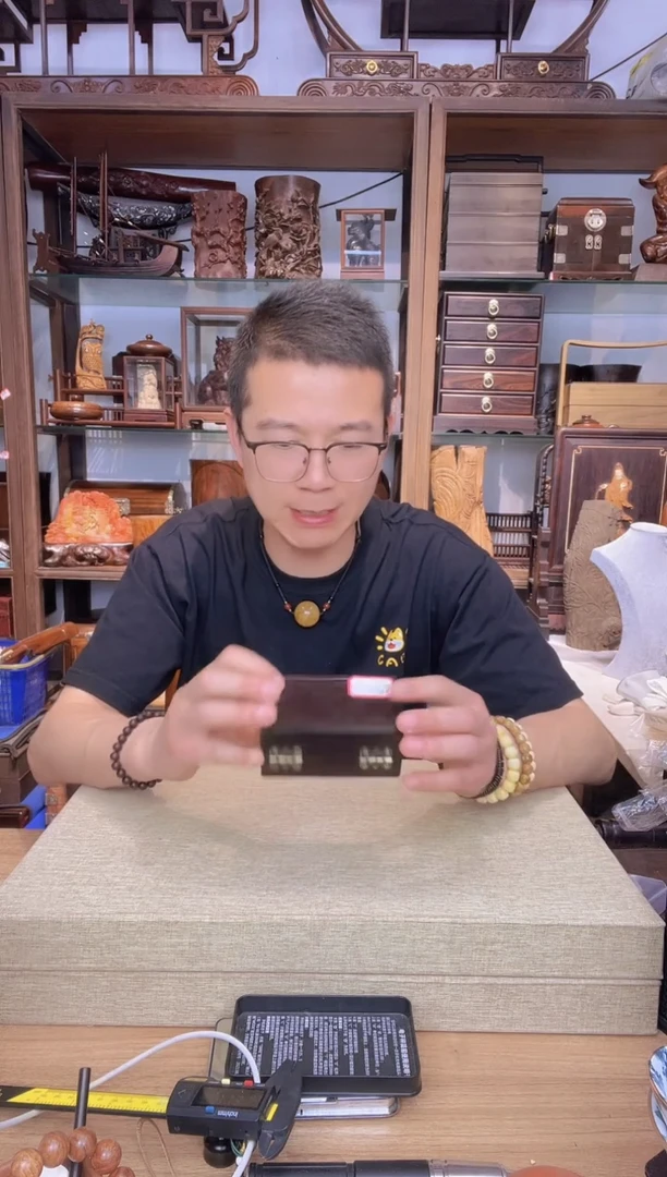 乌木类书架766大叶紫檀小号翻盖盒  库存