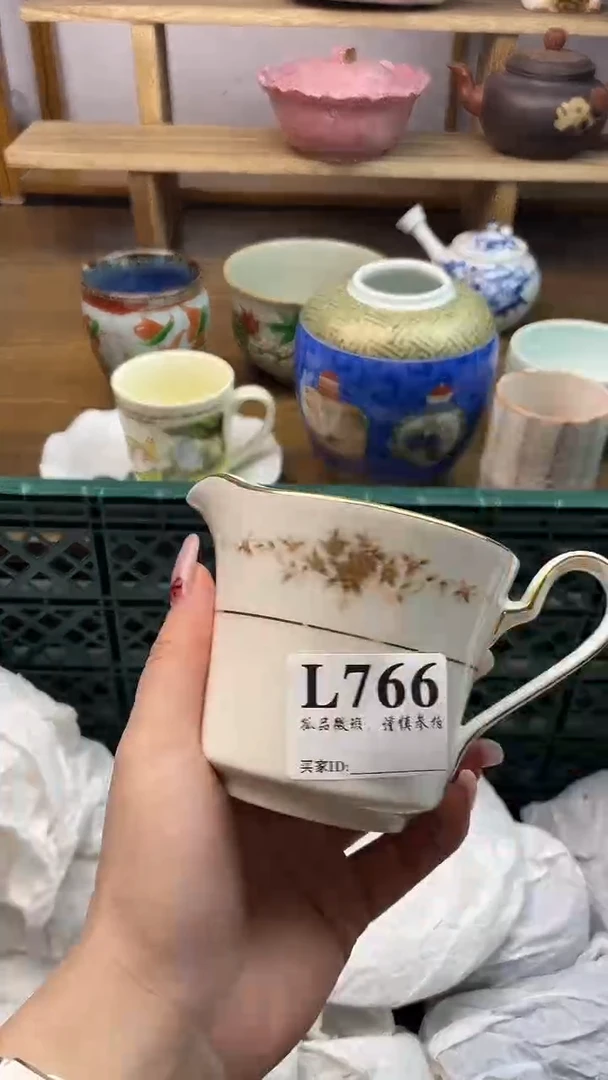 瓷片Y***.