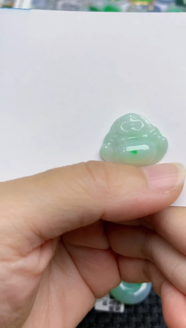 翡翠未镶嵌颈饰天然A货翡翠