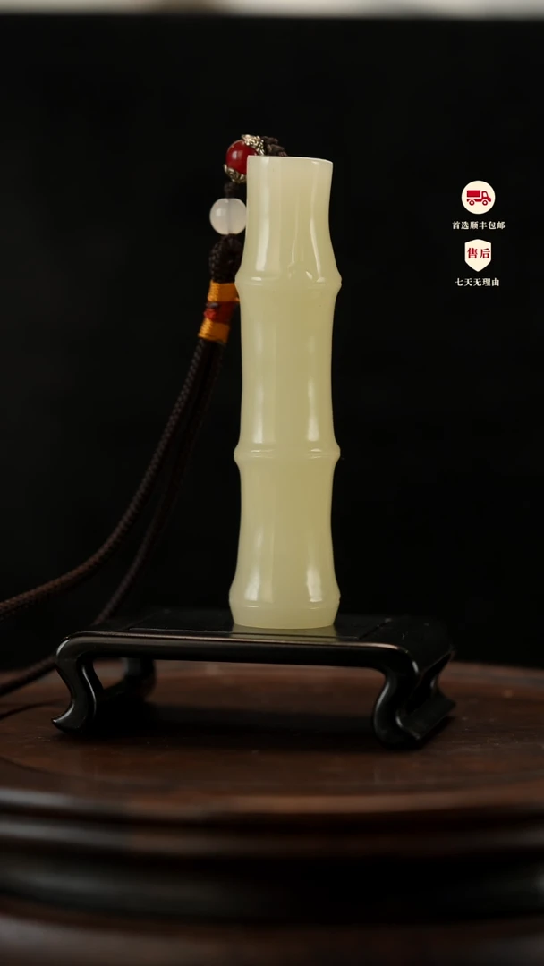 云南石竹叶青雕刻：节节高升长竹节手把件
