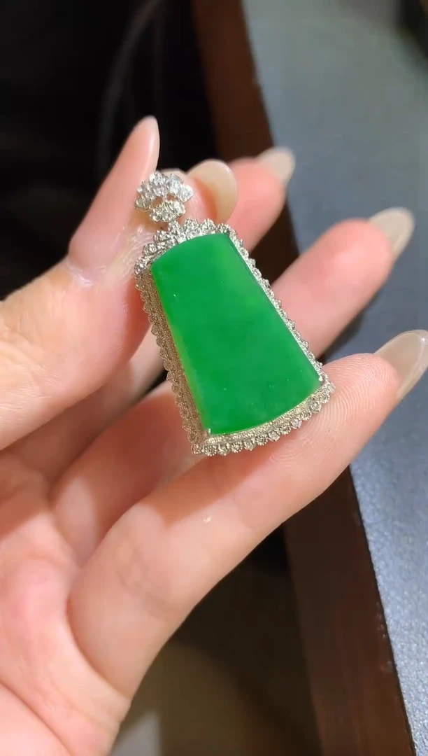 吊坠(不含链)18K金镶嵌翡翠38-无事牌（多样性发货一件