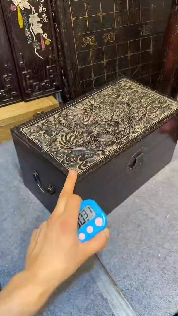 贡木紫檀龙箱111111111111111