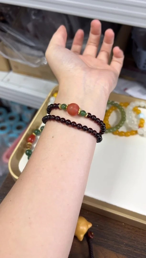 手链血珀未镶嵌晶体血珀南红和田珠双圈[0120]