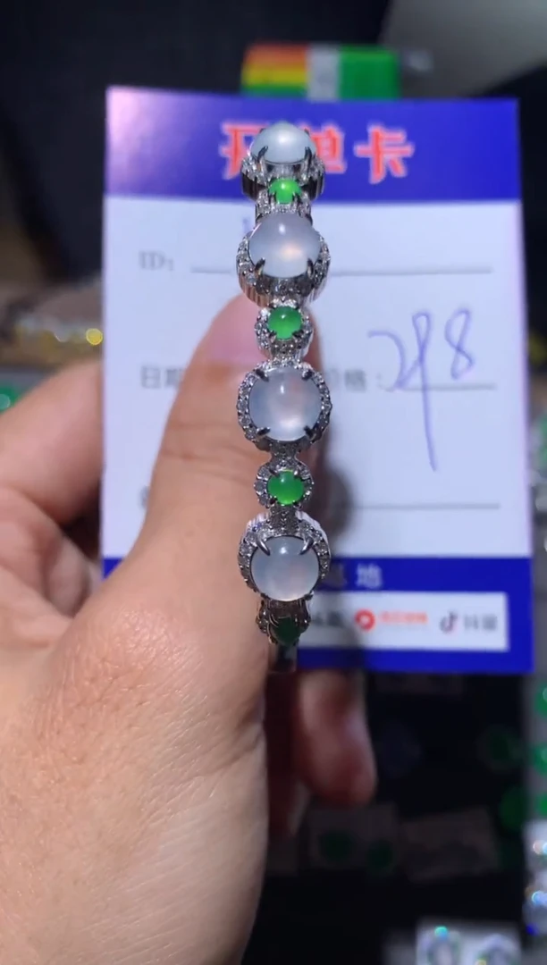 【闪购商品】翡翠手镯银S925镶嵌 钮钴禄·甄胖