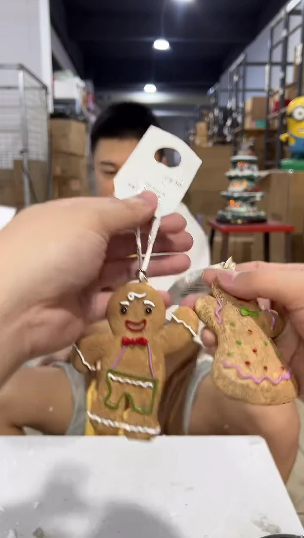 瓷片树脂新款姜饼人小吊件2件套