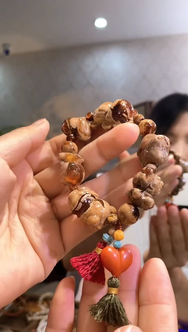 未镶嵌颈饰琥珀天然琥珀蜜蜡