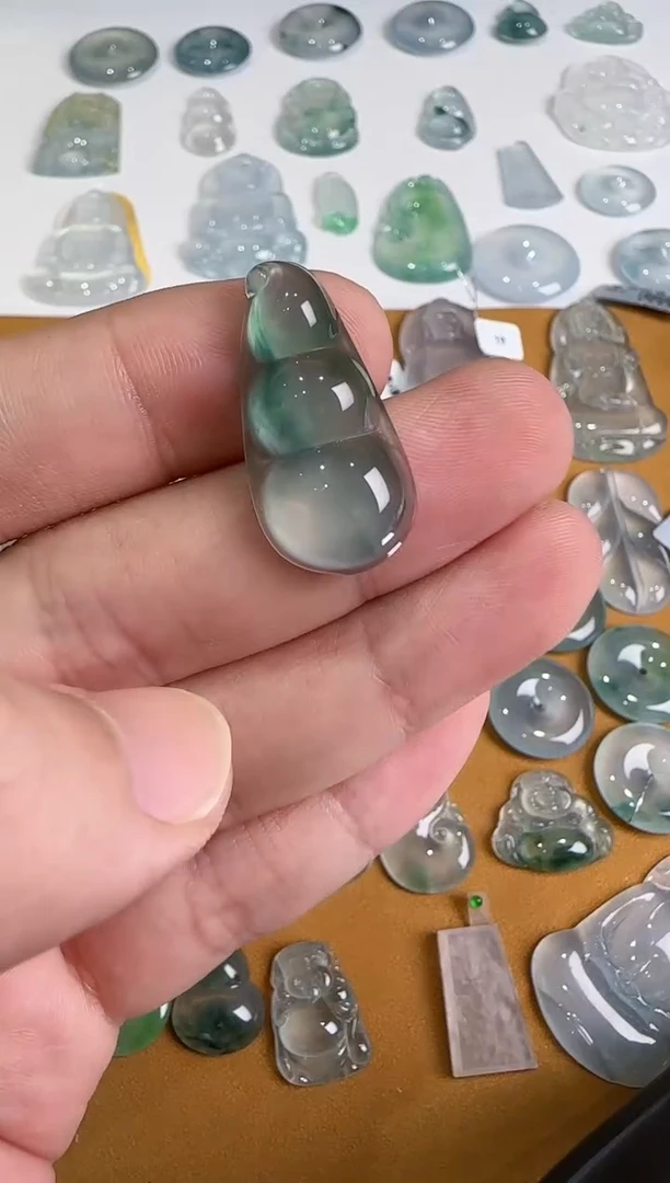 吊坠(不含链)未镶嵌翡翠..