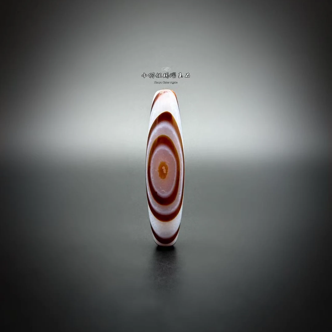 天然缠丝玛瑙年轮眼双牙靠山 尺寸 44.6*11.2