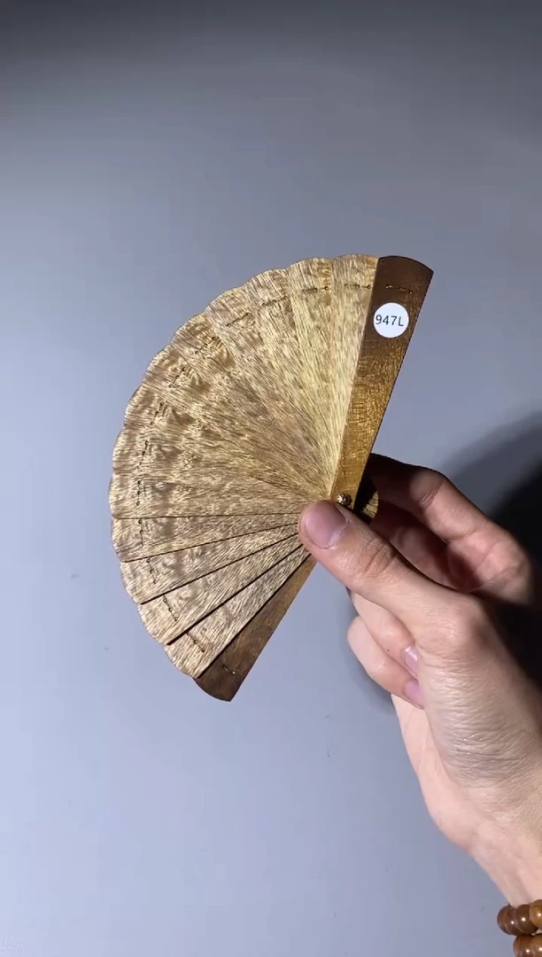 【闪购商品】金丝楠947号10cm金丝楠迷你扇