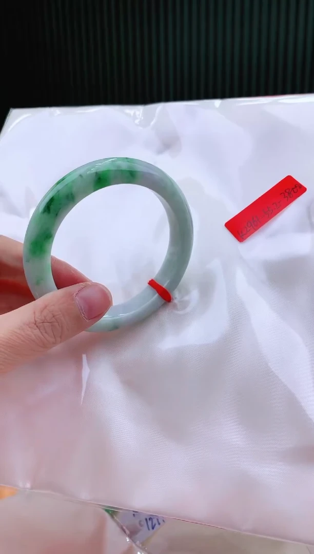 未镶嵌手镯翡翠111