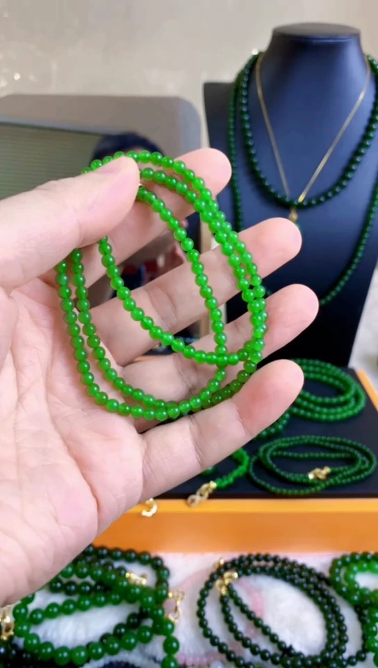 和田玉（碧玉）未镶嵌项链4