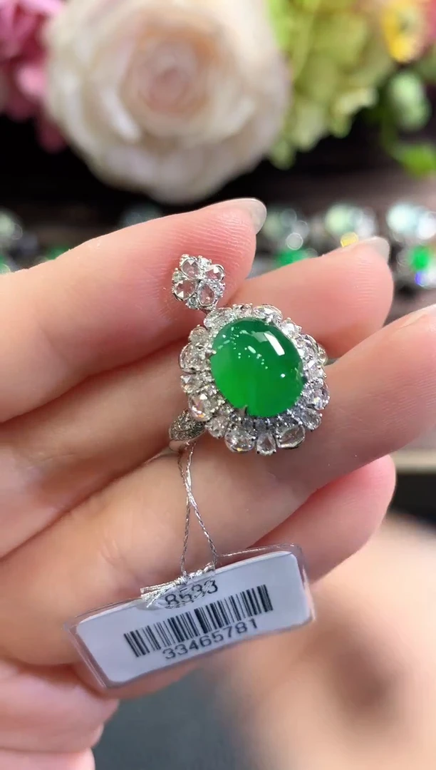 18K金镶嵌戒指翡翠b215