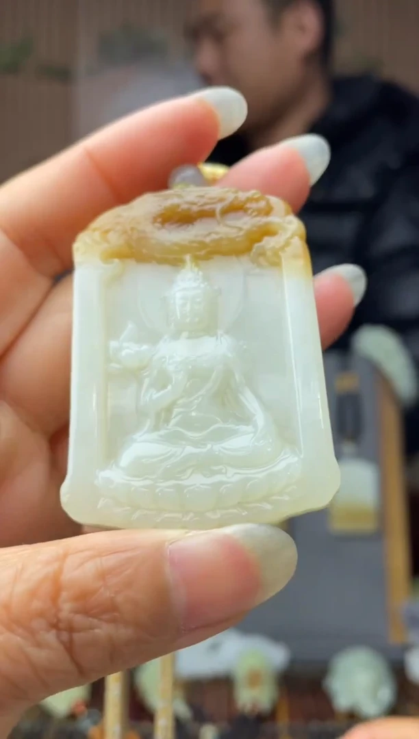 颈饰未镶嵌和田玉拍一发一