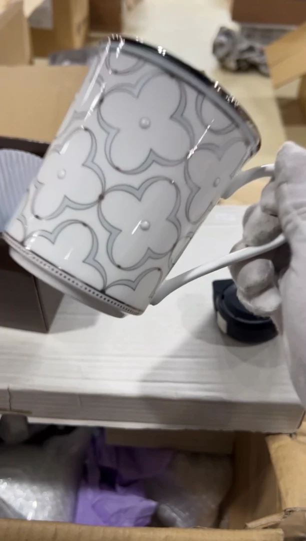 【闪购商品】瓷片e426好好好好好好